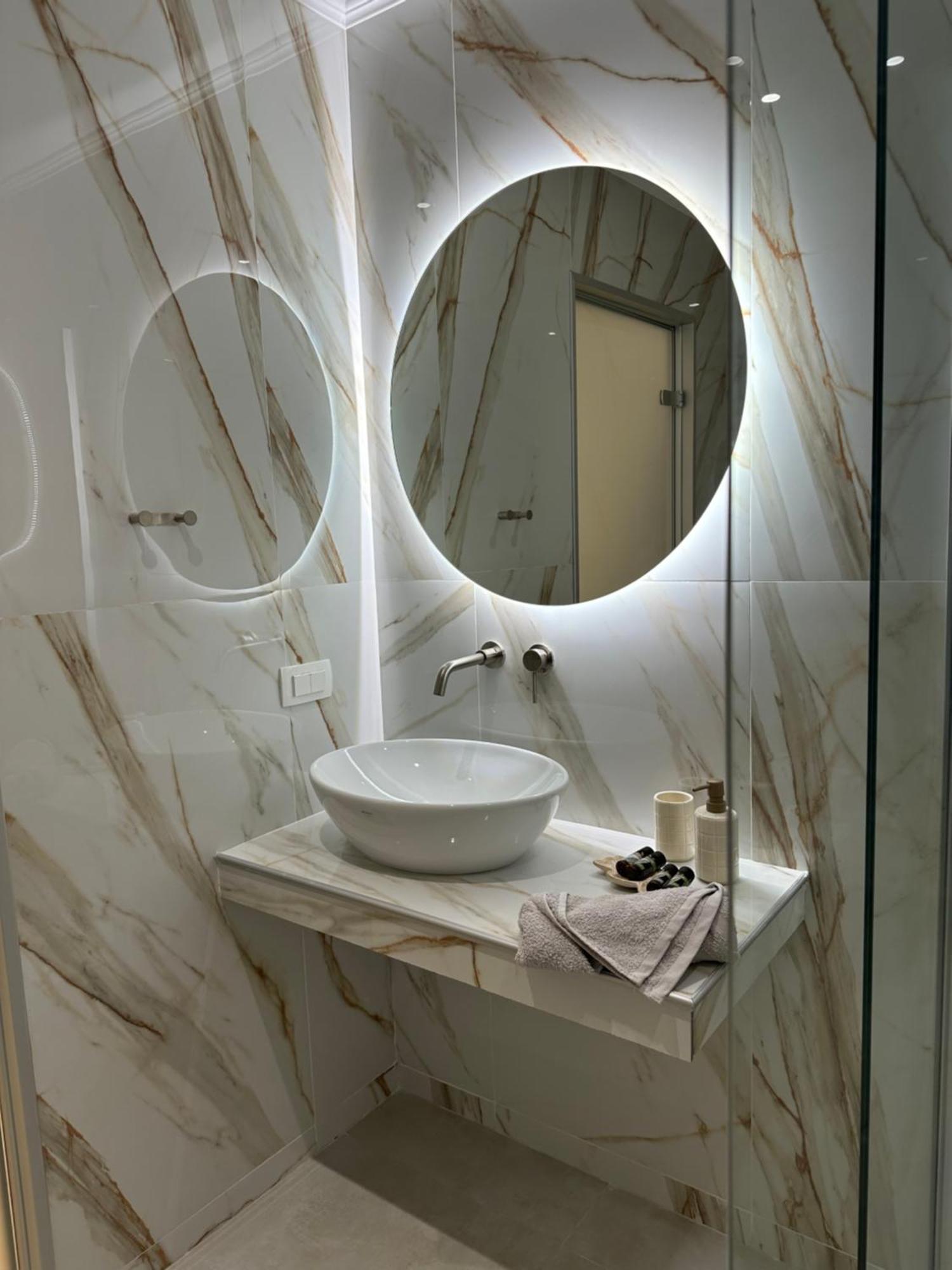 K & L Luxury * Parga