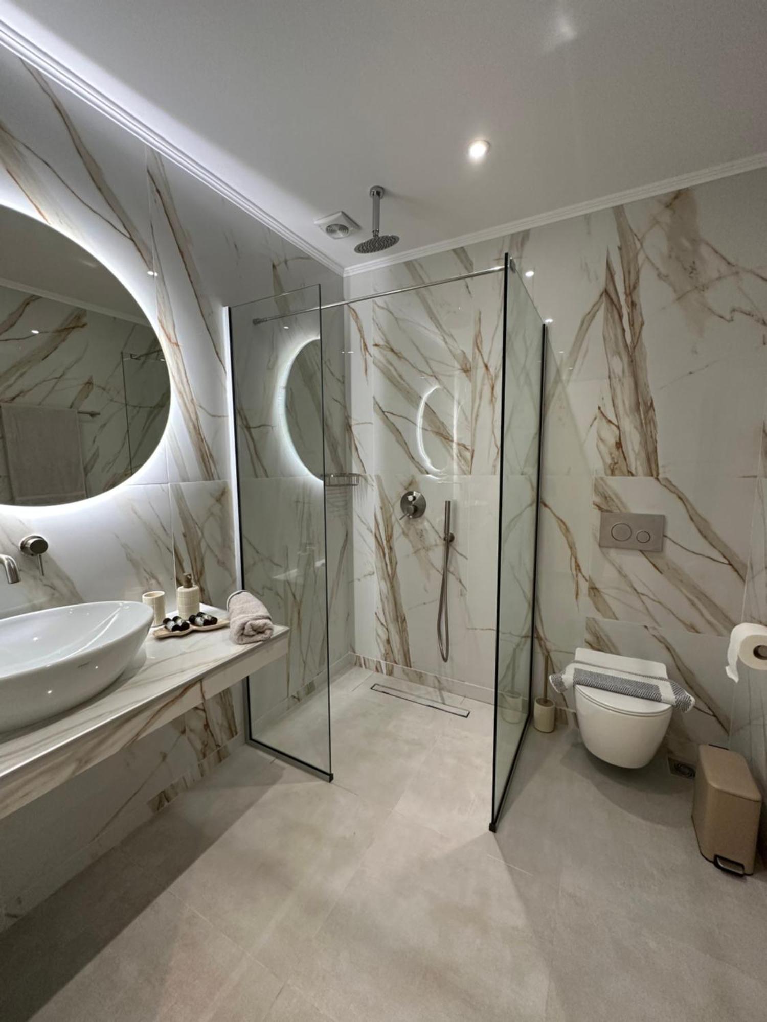 K & L Luxury Apartment Parga
